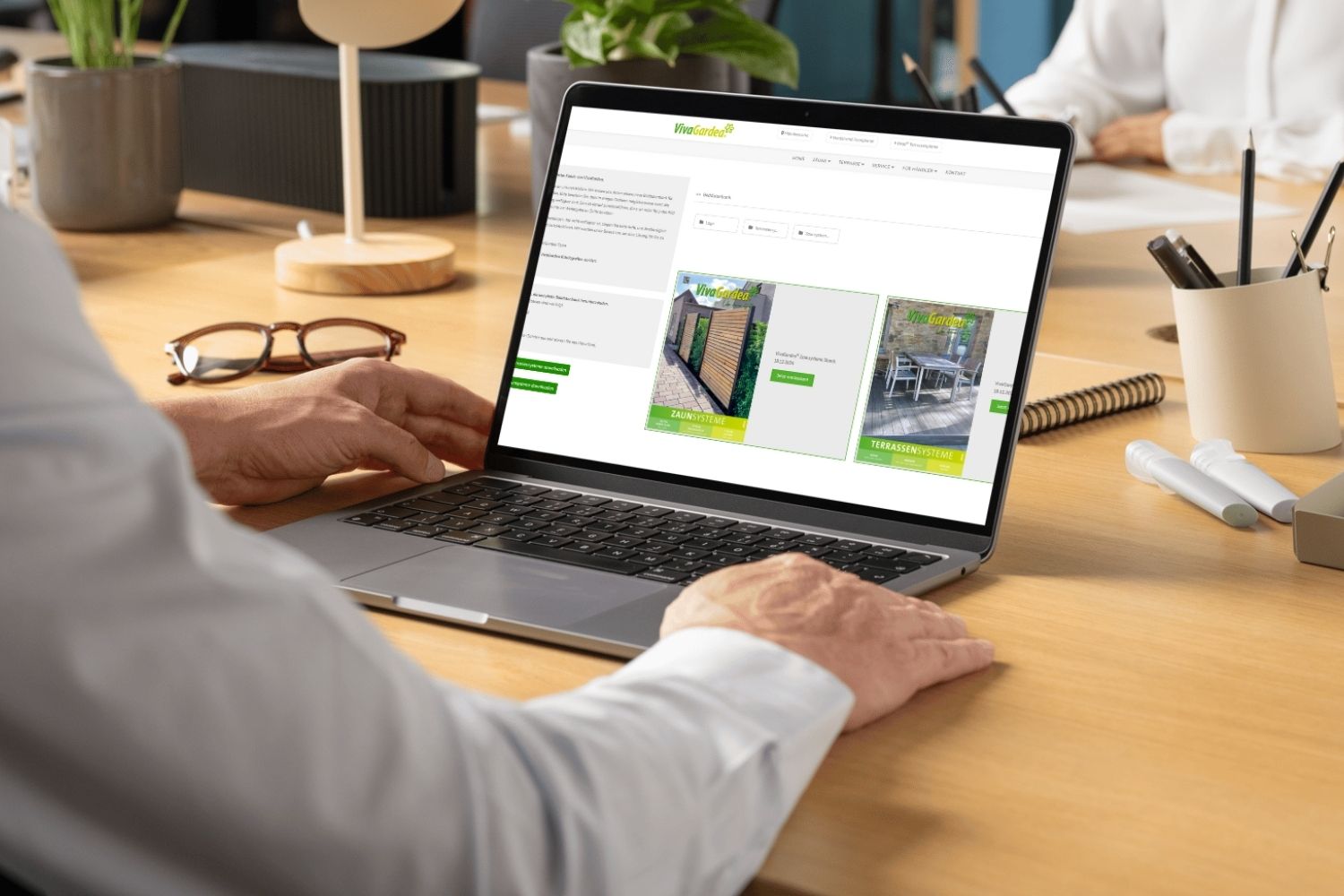 Bilddatenbank von Vivagardea mit Terrassenkatalog und Zaunkatalog